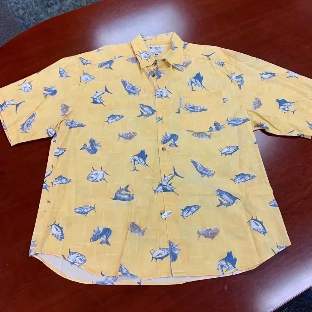 Columbia Fish Motif Yellow & Blue Short Sleeve Button Diwn Shirt sz XL EUC